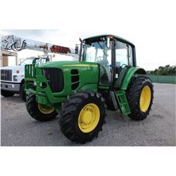 2010 JOHN DEERE 7230 Farm Tractor, VIN/SN:L07230B655759 - MFWD, 6 cylinder diesel, 3 PTH, PTO, tripl