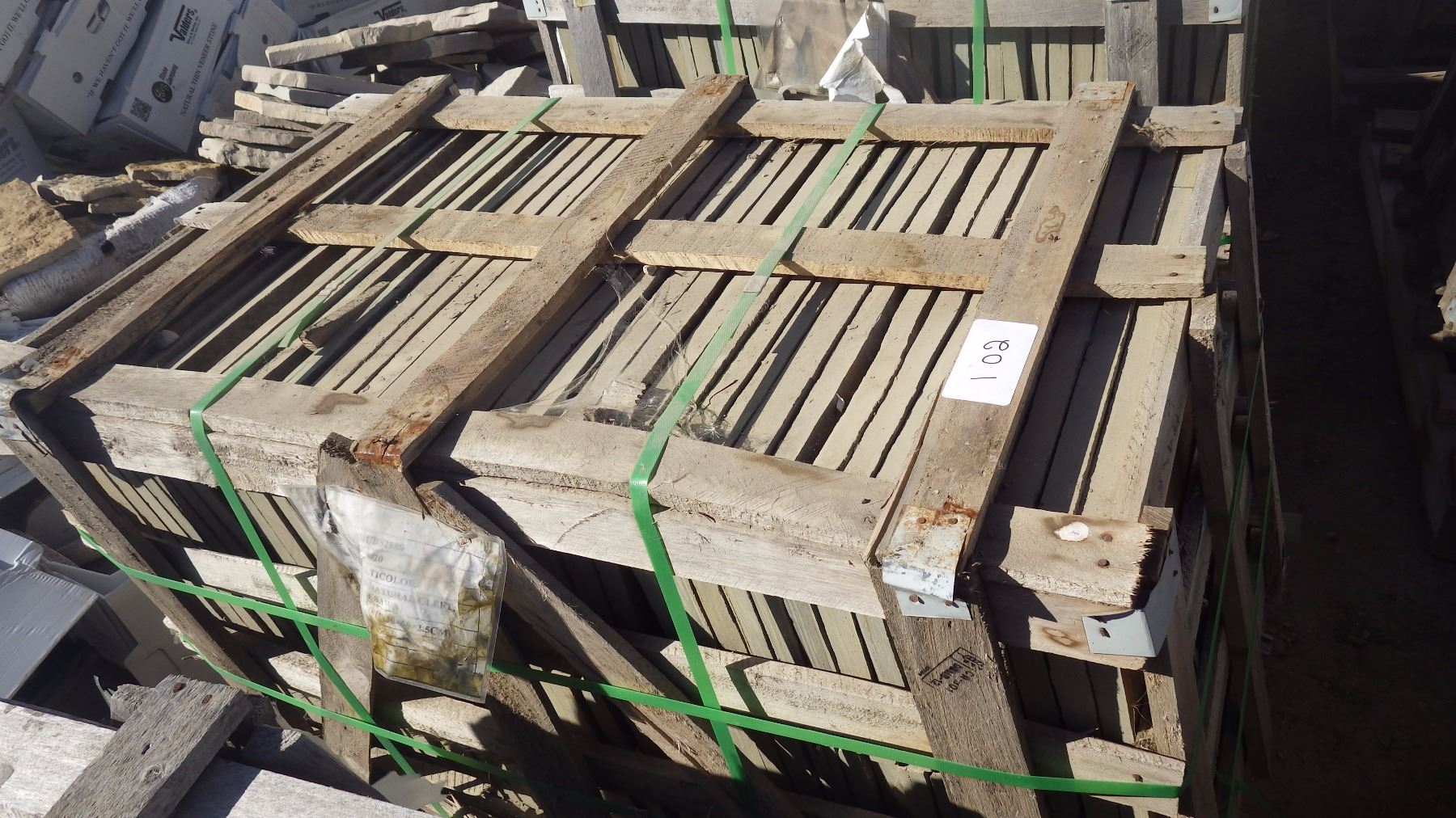 12 X 24 X 1 MULTICOLOUR PAVERS 75 PCS 12 x 24 x 1 multicolour pavers 75 pcs