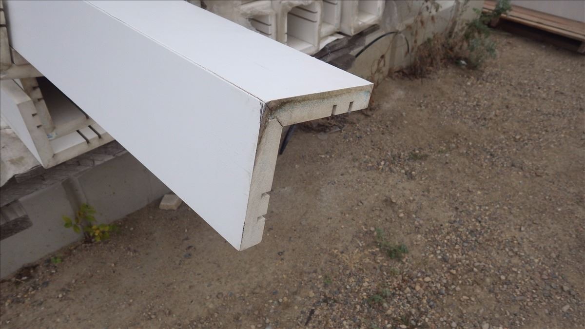 Restoration Millwork Corners Pvc 5 4 X 6 X 6 X 20 Smooth 4pcs