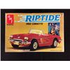 Image 1 : AMT ERTL Riptide 1960 Corvette MODEL KIT