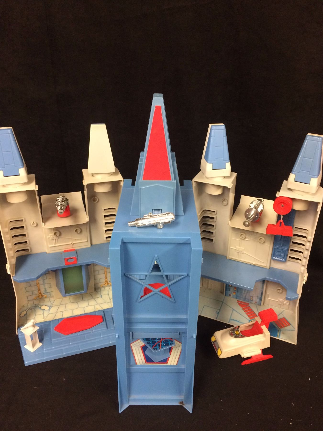 voltron castle toy