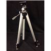 Image 1 : VELBON ADJUSTABLE TRIPOD