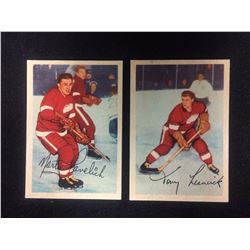 1953-54 Parkhurst (#44 PAVELICH, #43 LESWICK)