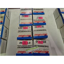 Lot of 8 Thermostats