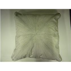Decritive pillow White