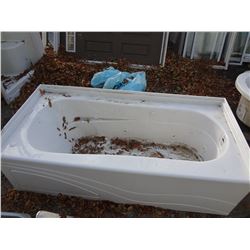 New Maax Whirlpool Tub With Motor