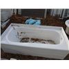 Image 1 : New Maax Whirlpool Tub With Motor
