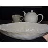 Image 1 : Tea set with almond shaped bowl