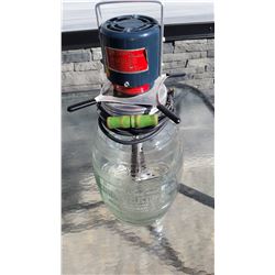 Electric 3 gal butter churn- works
