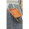 Image 1 : 1940s Childs toy "wheel barrow"
