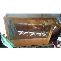 4ft Showcase Maple/Glass