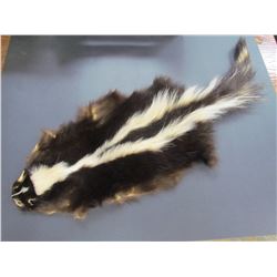 Skunk pelt