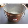 Image 1 : Copper bucket with handle