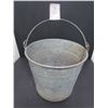 Image 1 : Old Galvanized Pail