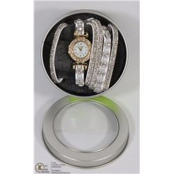 NEW WHITE BRACELET DESIGNER WATCH IN CASE.