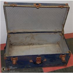 VINTAGE BLUE METAL TRUNK.