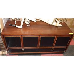 VINTAGE CEDAR LINED CHEST