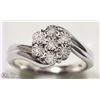 Image 2 : 4) TWO STERLING SILVER 7 DIAMOND FLORAL RINGS
