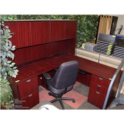 'L' SHAPED DESK WITH HUTCH AND HYDRAULIC LIFT