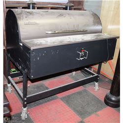 TRAEGER LARGE SMOKER