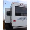 Image 4 : REPO:2004 KEYSTONE MOUNTAINEER 328RLS FIFTH WHEEL