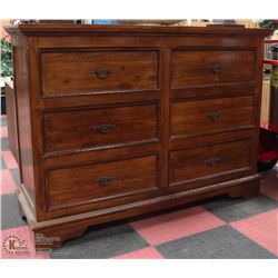 SOLID WOOD DRESSER WITH 6 DRAWERS 19.5" X 59 X43.5