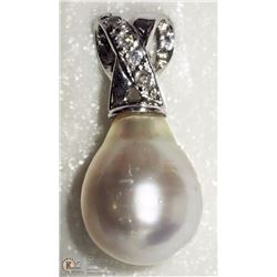 23) 18K W. GOLD PEARL & DIAMOND DROP PENDANT
