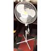 Image 1 : FLOOR FAN