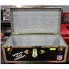 Image 2 : NFL PITTSBURG STEELERS TRUNK 29"X15"X12"