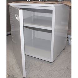 ROLLING CUPBOARD 21 X 26 X 21