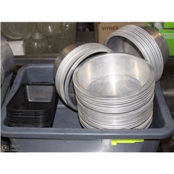 TUB WITH 60 PIECES OF BAKEWARE