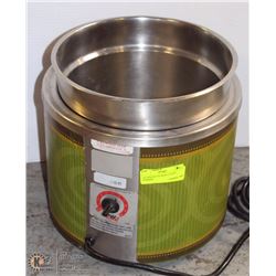 25) APW WYOTT RCW-11 SOUP WARMER