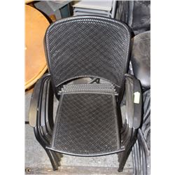 LOT OF 6 METAL ARMCHAIRS