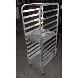 COOLING RACK WITH 9 BAKING TRAYS