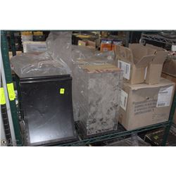 SHELF FULL OF VARIOUS METAL AND PLASTIC DISPLAY IT