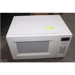WHITE MICROWAVE