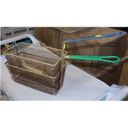 LOT OF 2 WIRE DEEP FRY BASKETS