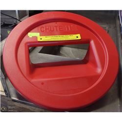 CHUTE II PLATE SCRAPER GARBAGE LID