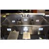 Image 1 : STAINLESS STEEL TRIPLE SINK 63 X 28