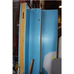 2 NEW PIECES OF COOLER WALLS