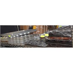 SHELF OF ASSORTED 40 PLUS MUFFIN AND BAKING PANS