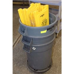 3 BRUTE GARBAGE CANS WITH 8 CAUTION WET FLOOR SIGN