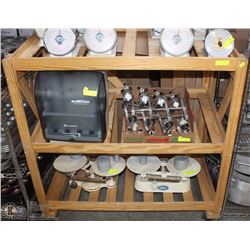 WOOD 3 TIER SHELF ROLLING, 46 X 45 X 26