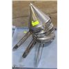 Image 1 : LOT OF 3 STAINLESS STEEL CONE SHAPE STRAINERS