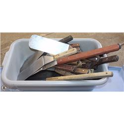 BIN OF COMMERCIAL FLIPPERS