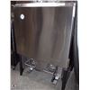 Image 4 : SILVERKING BEVERAGE COOLER/DISPENSER 40 X 27 X 18