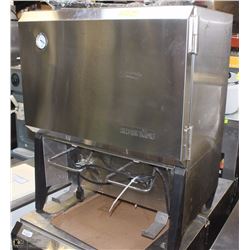SILVERKING BEVERAGE COOLER/DISPENSER 31 X 25 X 18
