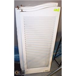 2 PAIRS OF SWINGING BAR DOORS WITH HARDWARE