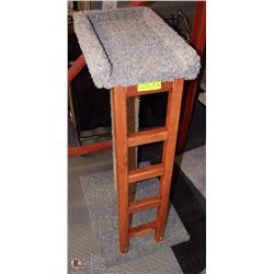 2 TIERED CAT TREE WITH LADDER ON CHOICE