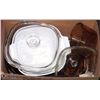 Image 1 : ESTATE BOX OF CORNINGWARE AND BAKEWARE